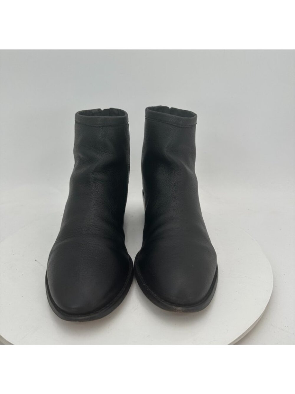 Loeffler Randall Women Size 7.5B Black Leather Back Zip Ankle Low Heel Boot - Picture 2 of 11